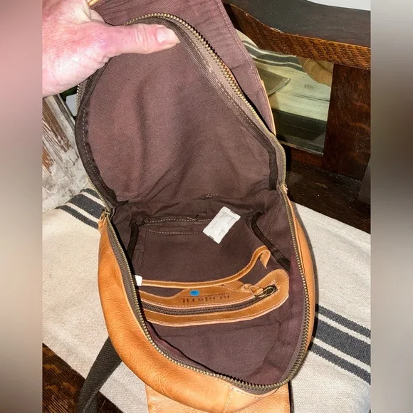 NWOT Bed Stu Leather Beau Unisex Backpack Sling Bag Tan Rustic MSRP $260 - Picture 11 of 12